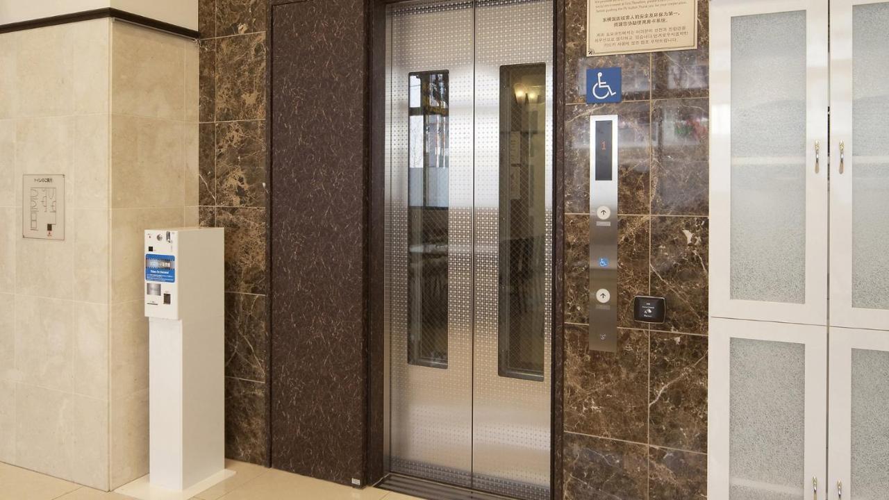 Toyoko Inn Shin-Osaka-Eki Higashi-Guchi Extérieur photo