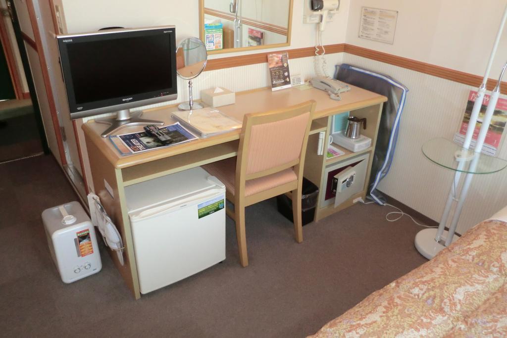 Toyoko Inn Shin-Osaka-Eki Higashi-Guchi Extérieur photo
